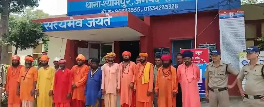 Operation Kaalnemi: कांवड़ यात्रा(Kanwar Yatra) में 6 मुस्लिम और 1 बंगलादेशी साधू वेश में पकडे गए!